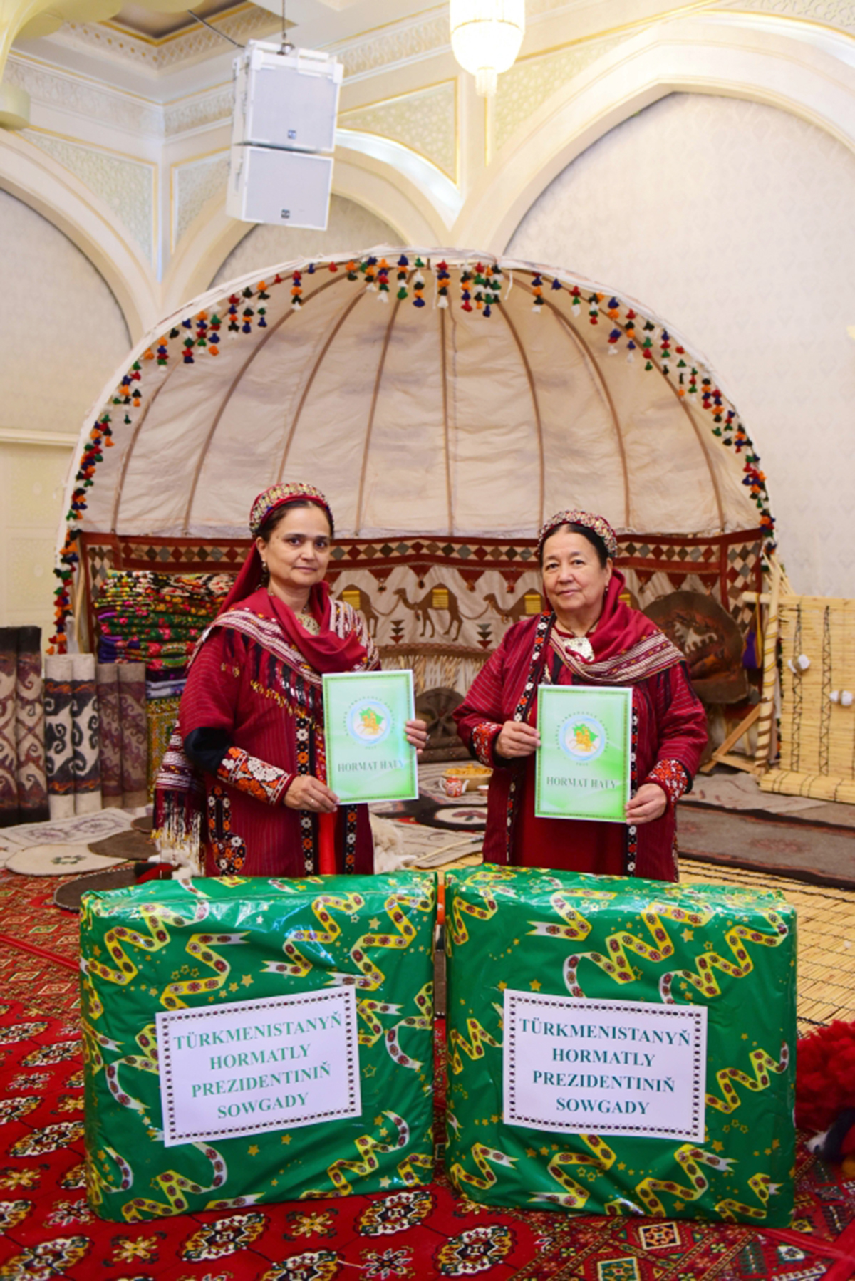 Итоговый тур конкурса «Gülüň owadan!»