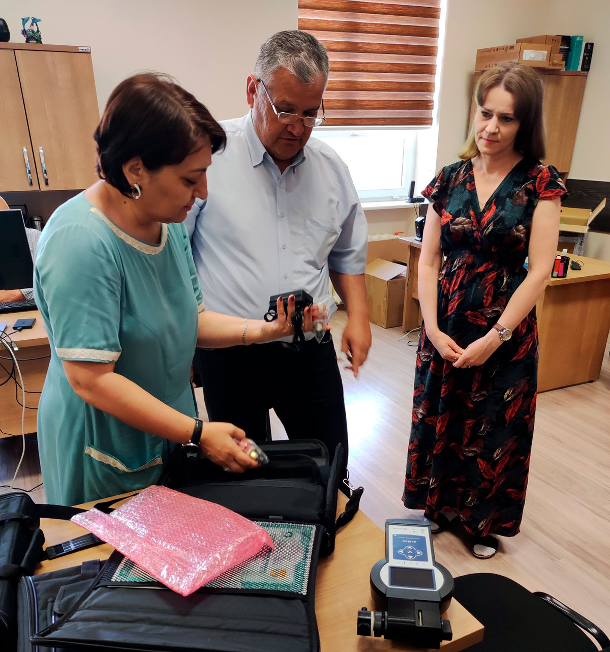 Туркменистанцы осваивают новое оборудование по мониторингу качества воздуха