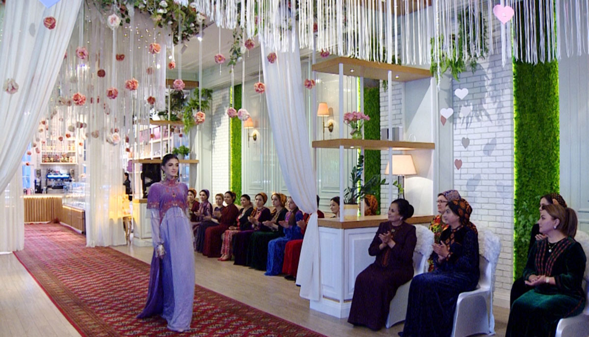 Milli we döwrebap lybaslaryň görkeziliş dabarasy geçirildi