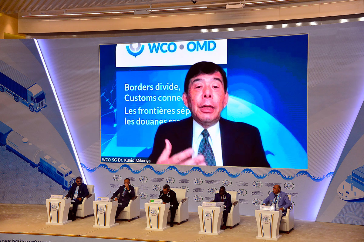 Türkmenistanda deňze çykalgasy bolmadyk ösüp barýan döwletleriň ulag ministrleriniň maslahaty guraldy