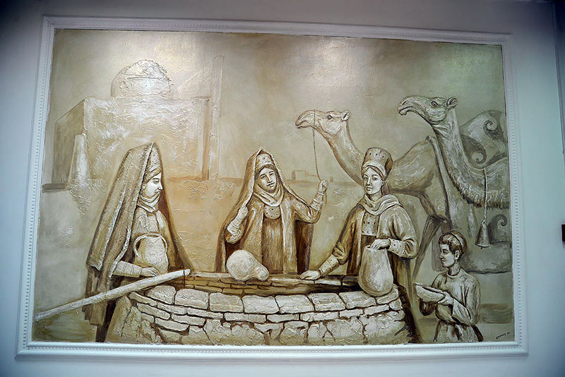 Mosaic panels and Venetian plaster - comfort technology