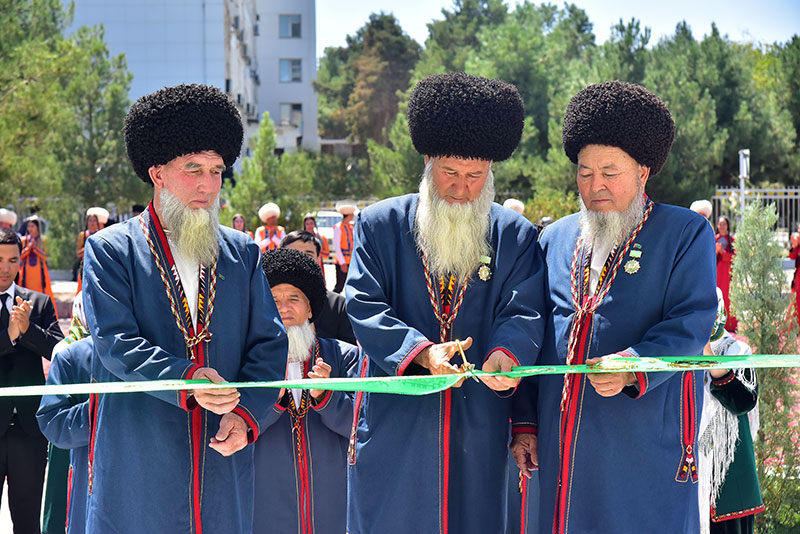 Ýurdumyzyň welaýatlarynda dermanhana pudagy kämilleşdirilýär