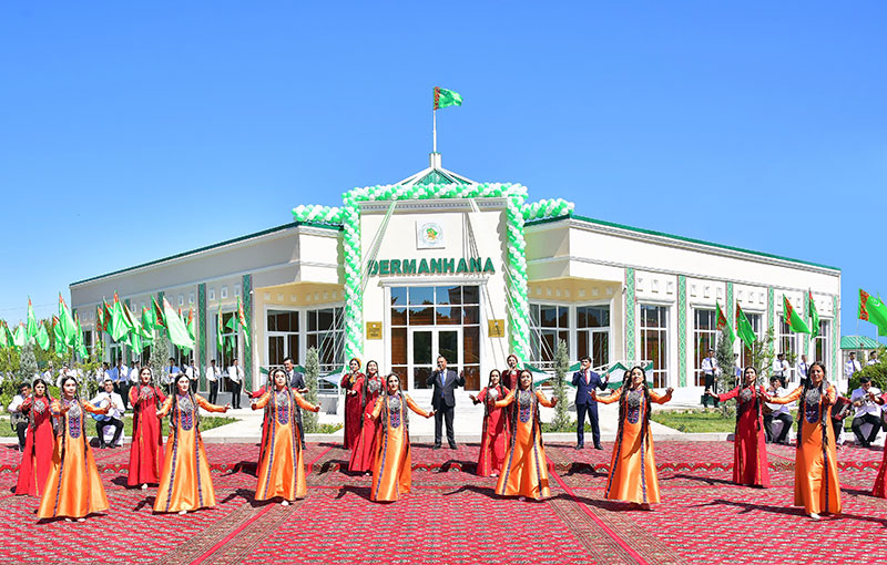 Ýurdumyzyň welaýatlarynda dermanhana pudagy kämilleşdirilýär