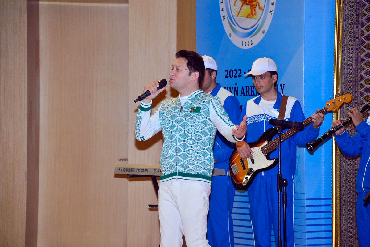 Aşgabatda halkara ýaryşlarda ýeňiji bolan türgenleri sylaglamak dabarasy geçirildi