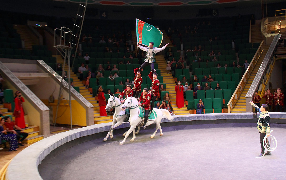 Два часа счастья для тех, кто любит цирковое искусство