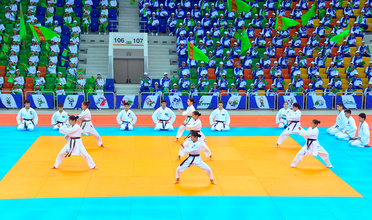 Aşgabatda halkara ýaryşlarda baýrakly orunlary eýelän türgenleri sylaglamak dabarasy geçirildi