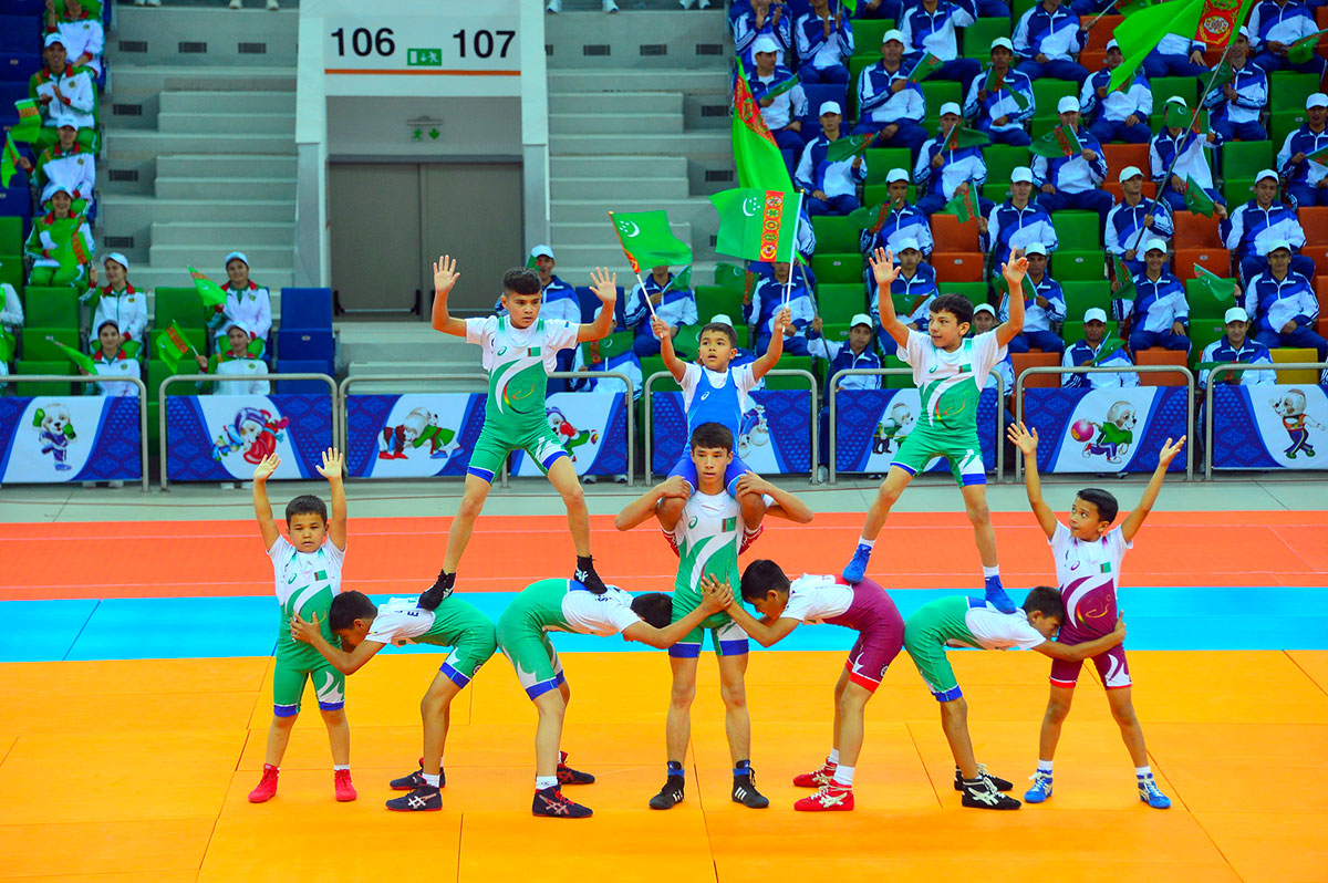 Aşgabatda halkara ýaryşlarda baýrakly orunlary eýelän türgenleri sylaglamak dabarasy geçirildi