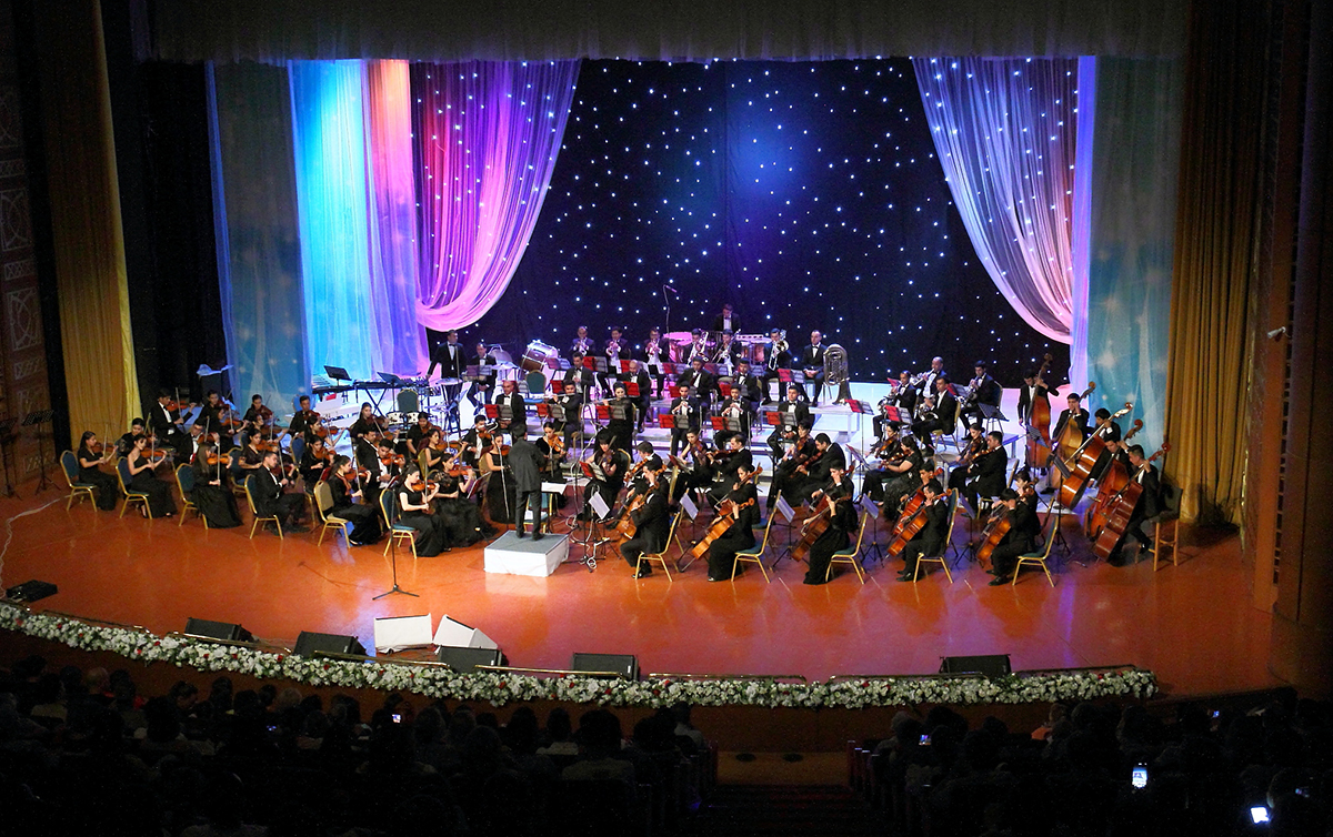 И снова у дирижерского пульта Расул Клычев