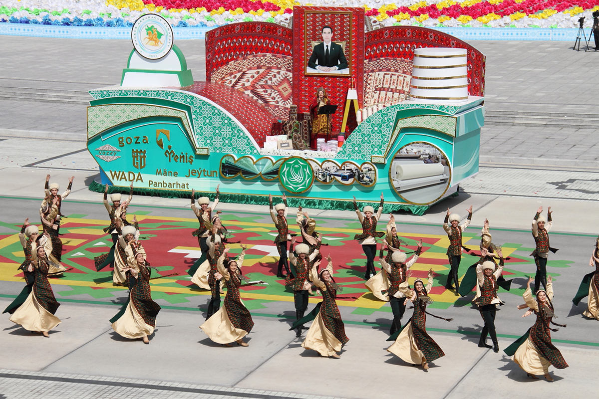 Türkmenistanyň Garaşsyzlygynyň 31 ýyllygy mynasybetli dabaraly ýöriş