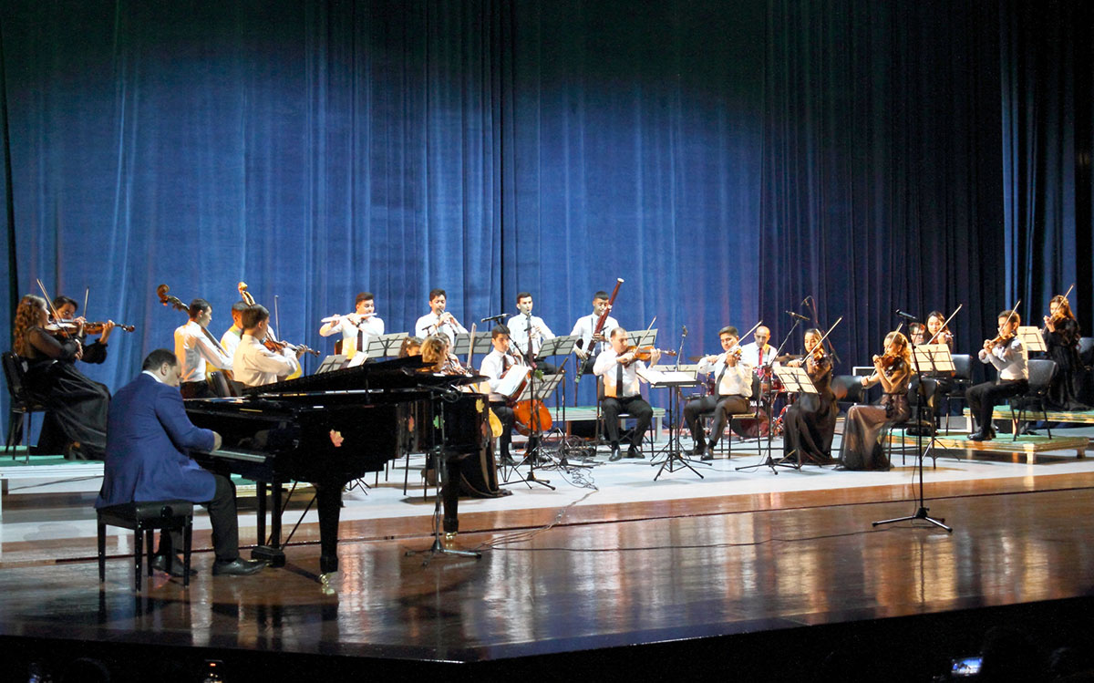 Вечер музыки, пропитанный осенним ароматом