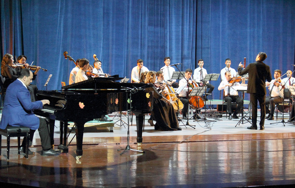 Вечер музыки, пропитанный осенним ароматом