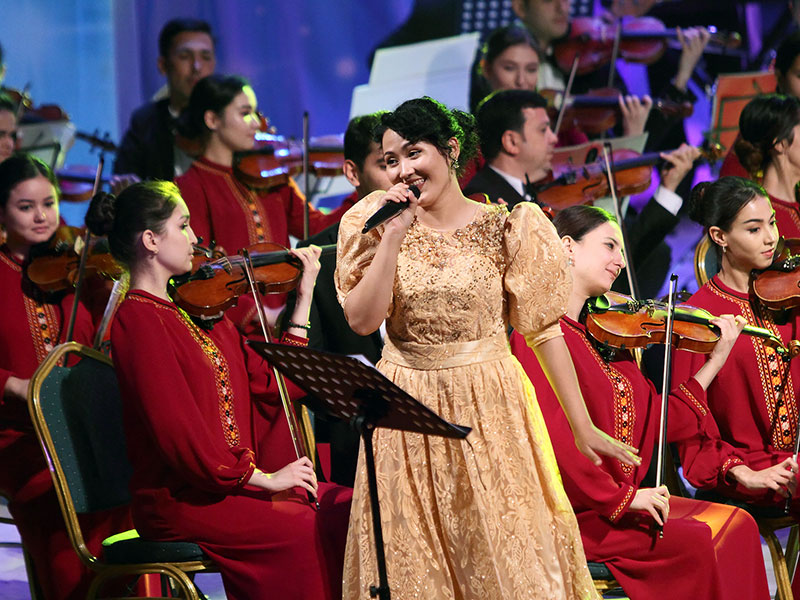 Ретро-хиты композитора хорошего настроения Арно Бабаджаняна