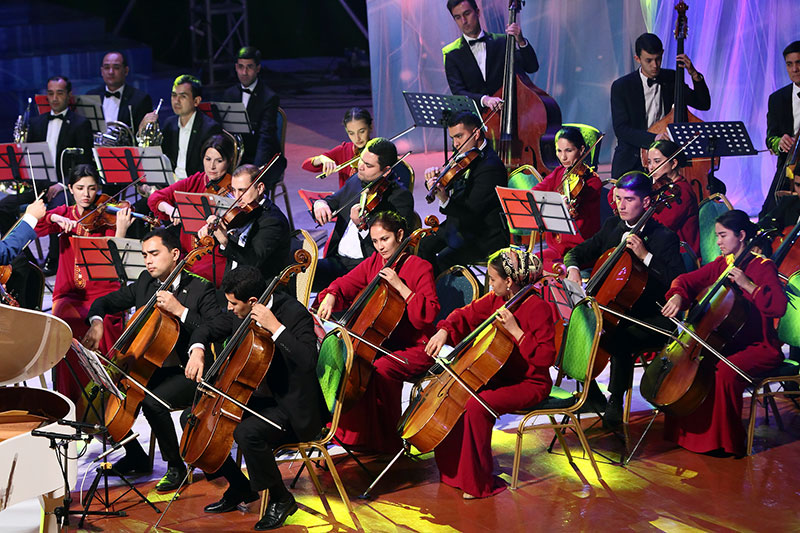 Ретро-хиты композитора хорошего настроения Арно Бабаджаняна