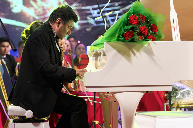 Ретро-хиты композитора хорошего настроения Арно Бабаджаняна