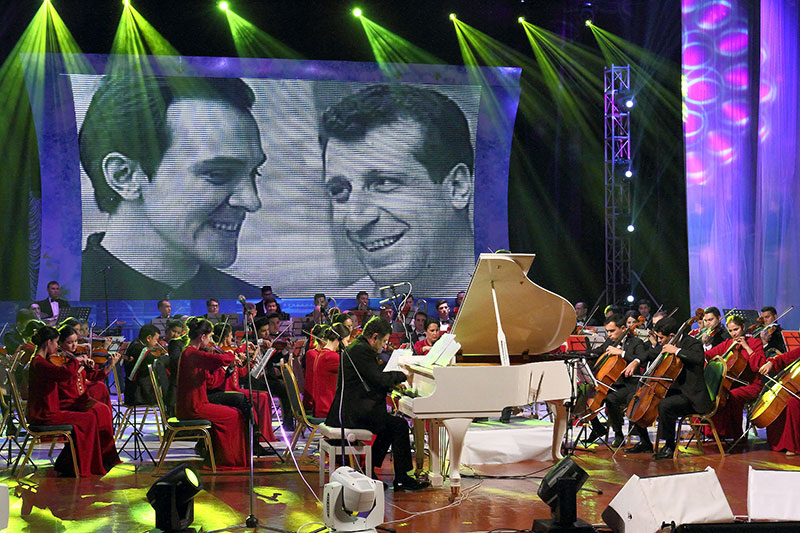 Ретро-хиты композитора хорошего настроения Арно Бабаджаняна