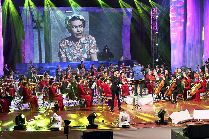 Ретро-хиты композитора хорошего настроения Арно Бабаджаняна