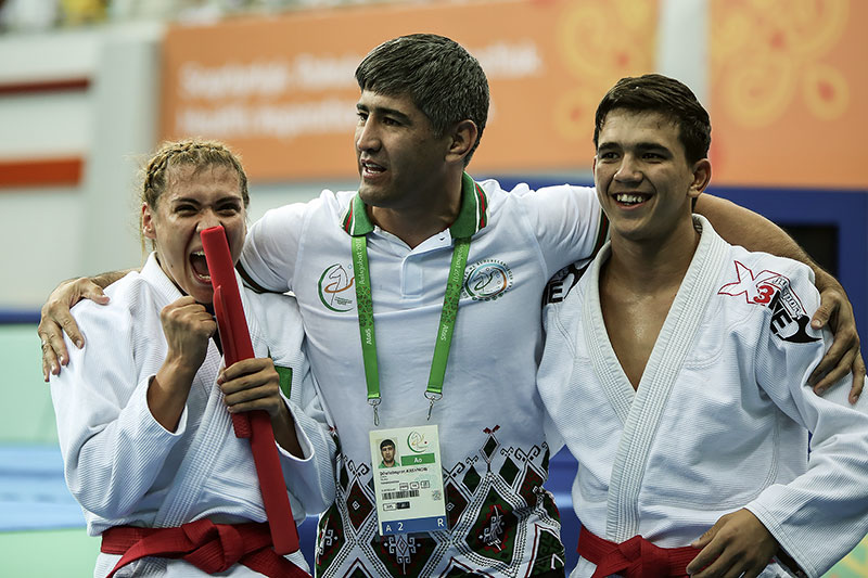 «Ferula» ýene bäsleşik yglan edýär