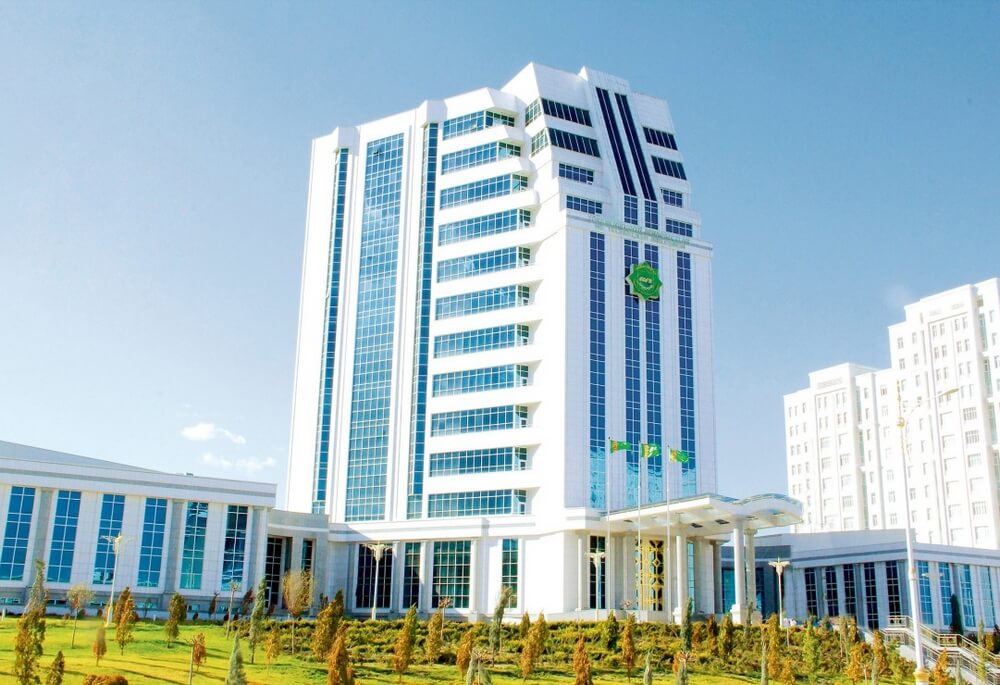 Turkmen business: stages of growth