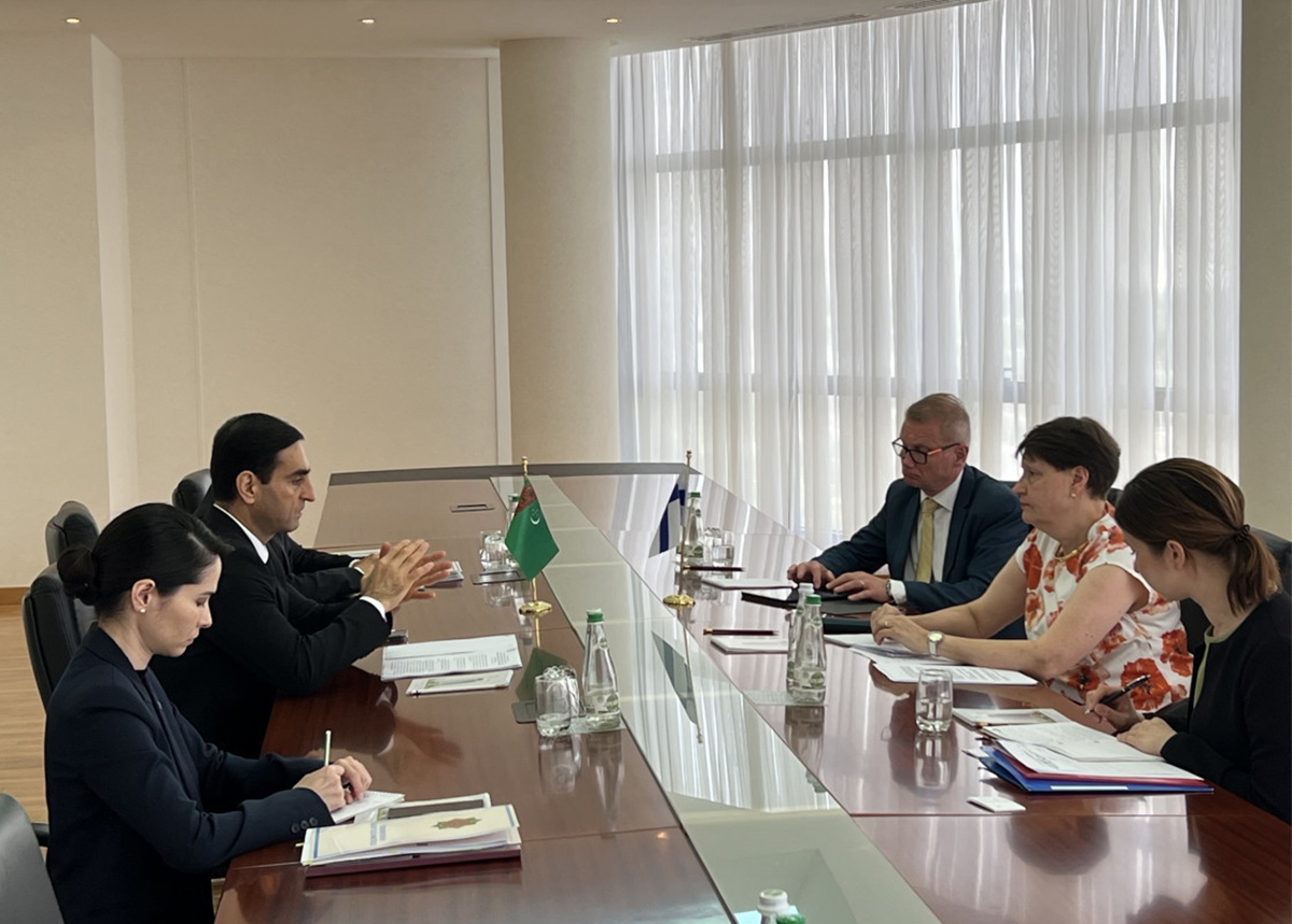 В Ашхабаде состоялись туркмено-финские межмидовские консультации