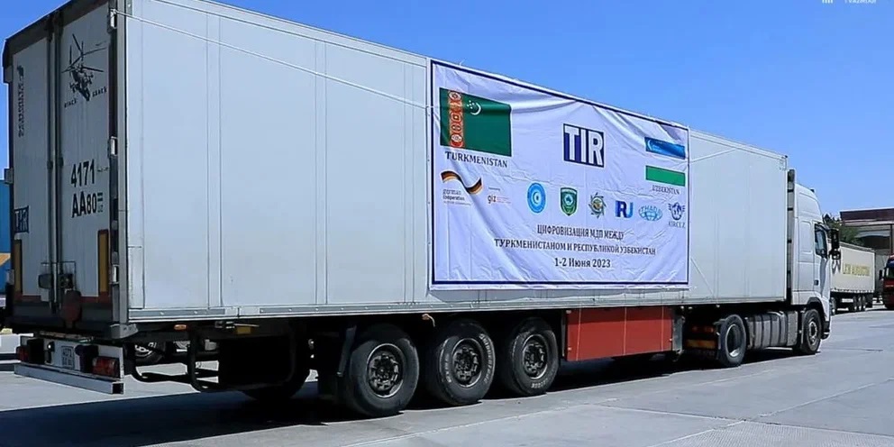 Pilot shipments with the use of TIR has been launched at the "Farap Avtoyollary" customs office