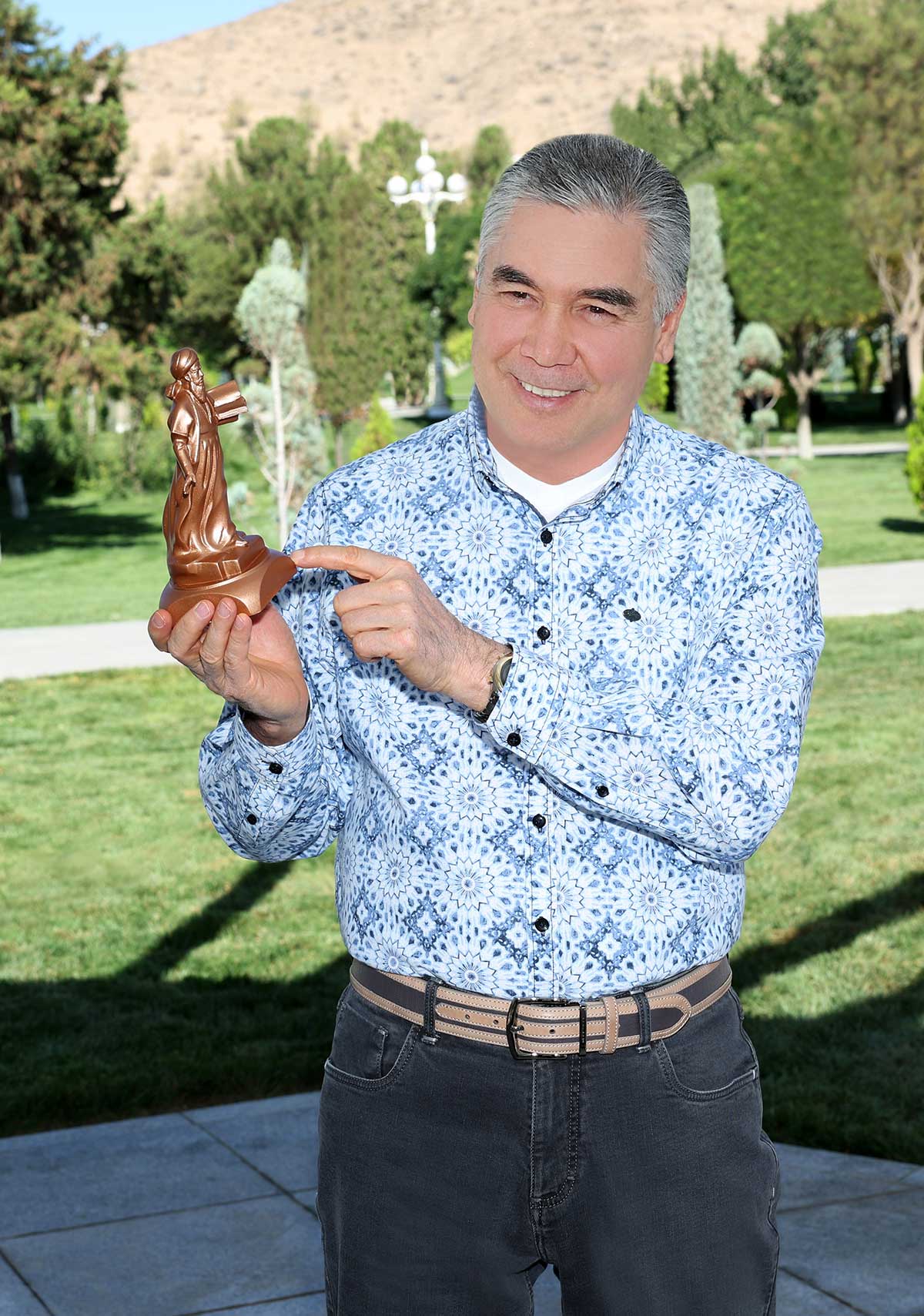 Türkmen halkynyň Milli Lideri, Türkmenistanyň Halk Maslahatynyň Başlygy paýtagtymyz boýunça iş saparyny amala aşyrdy