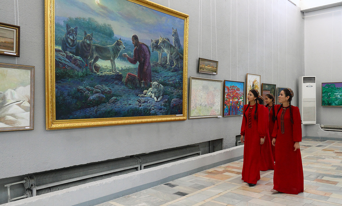 The works of Turkmen artists dedicated to the independence of the Motherland