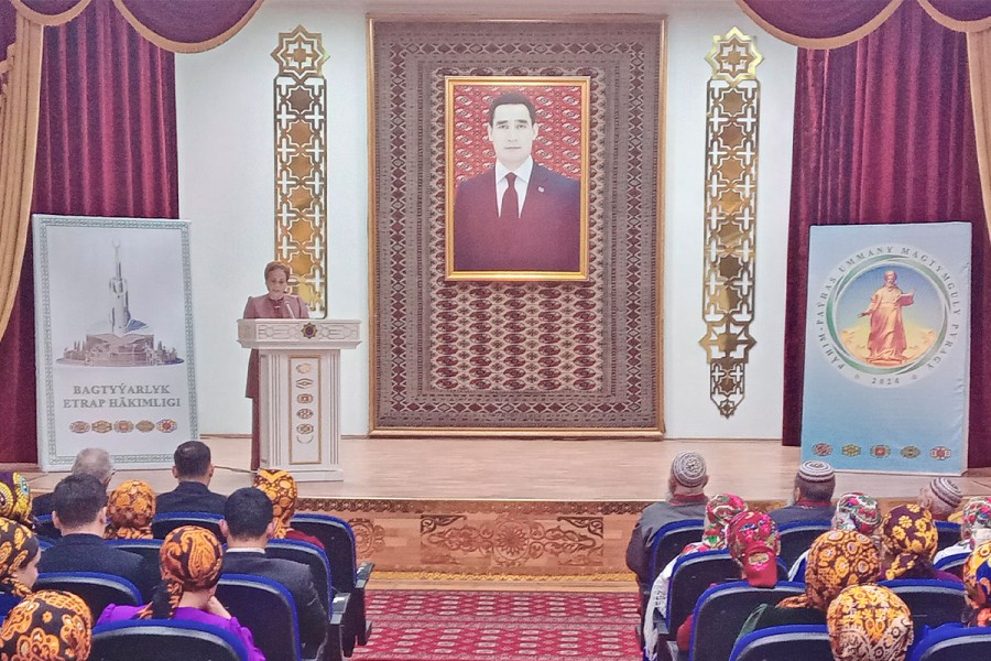 В библиотеках Туркменистана проводятся мероприятия, посвященные 300-летию Махтумкули