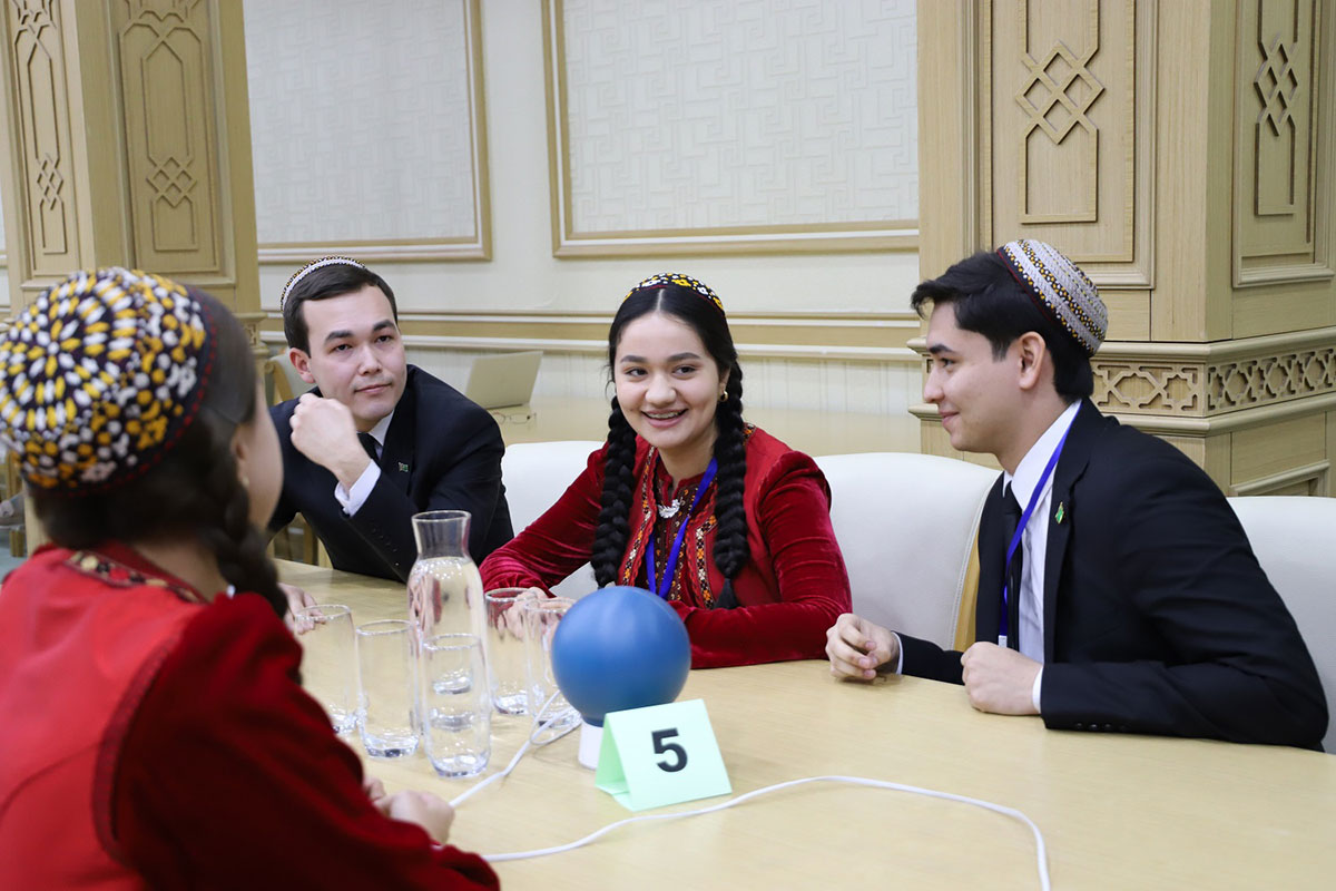 В Туркменистане в честь международного женского дня состоялся интеллектуальный конкурс
