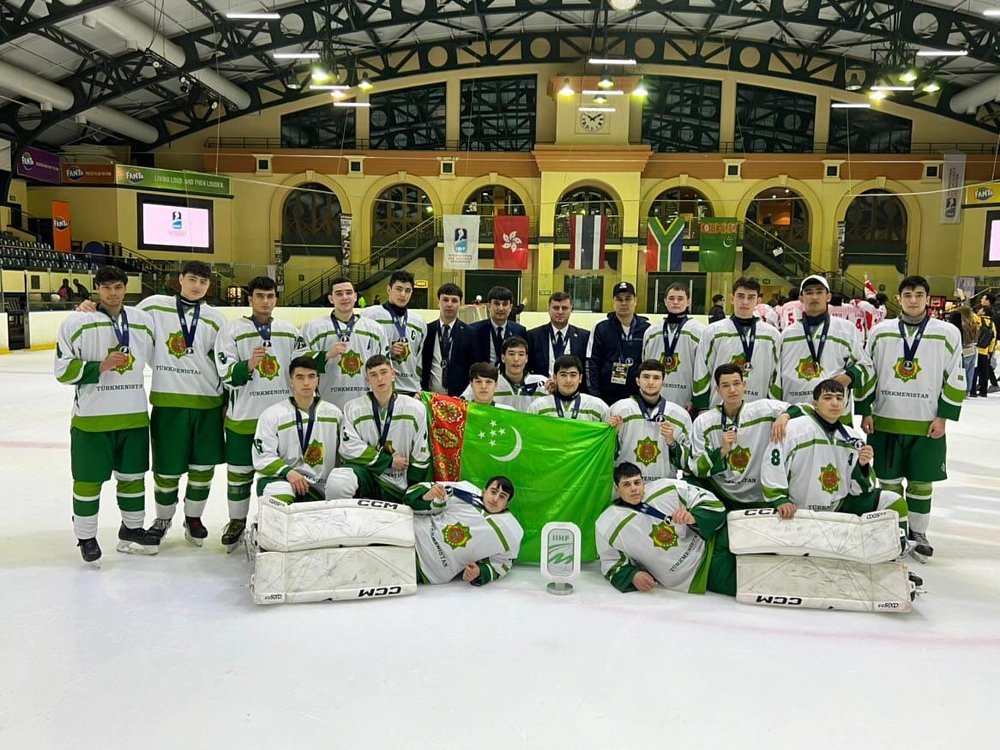 Хоккеисты Туркменистана завоевали серебро в третьем дивизионе группы «В» на юниорском ЧМ-2024 в ЮАР