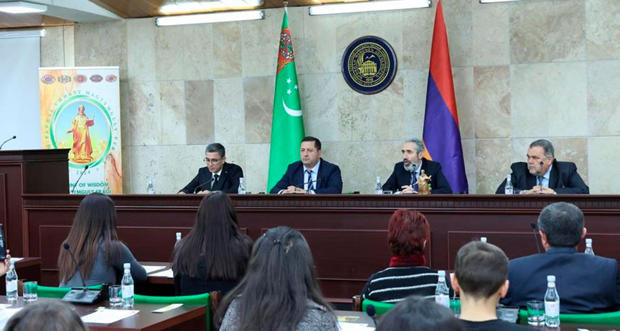 В Ереванском государственном университете прошла Международная научно-методическая конференция, посвященные жизни и творчеству Махтумкули Фраги