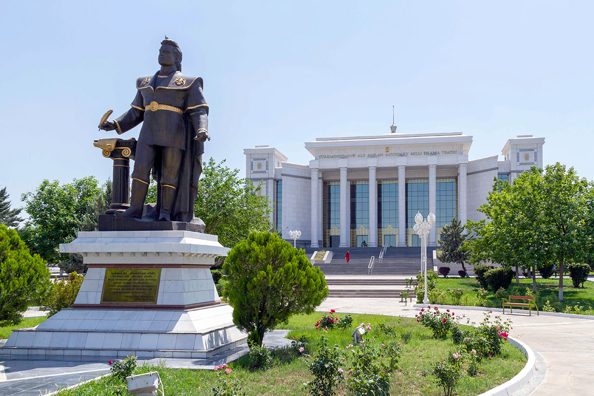 Spring vacation for the whole family: theaters of Ashgabat and Arkadag city invite