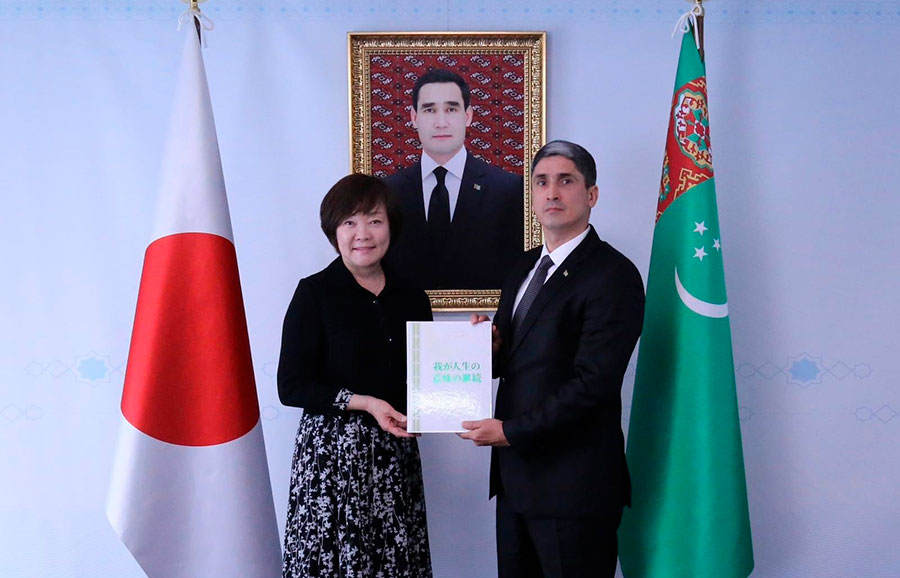 The spouse of former Prime Minister of Japan Shinzo Abe was presented the book «The Continuation of the Meaning of My Life» of the National Leader of the Turkmen People