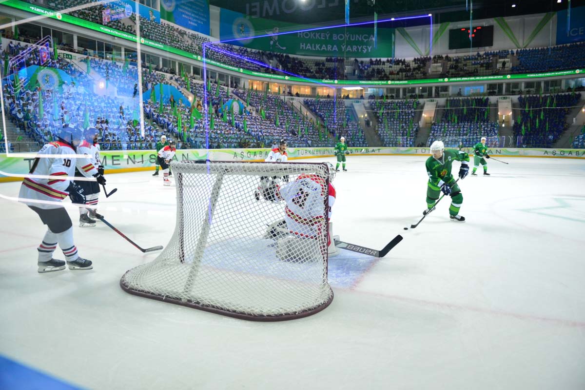 "Galkan" hockey players defeated the team from Bahrain at the international tournament in Ashgabat