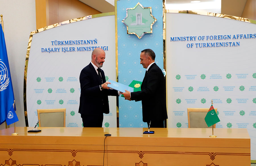 The Ministry of Health of Turkmenistan and UNDP signed an agreement in the field of control of infectious diseases