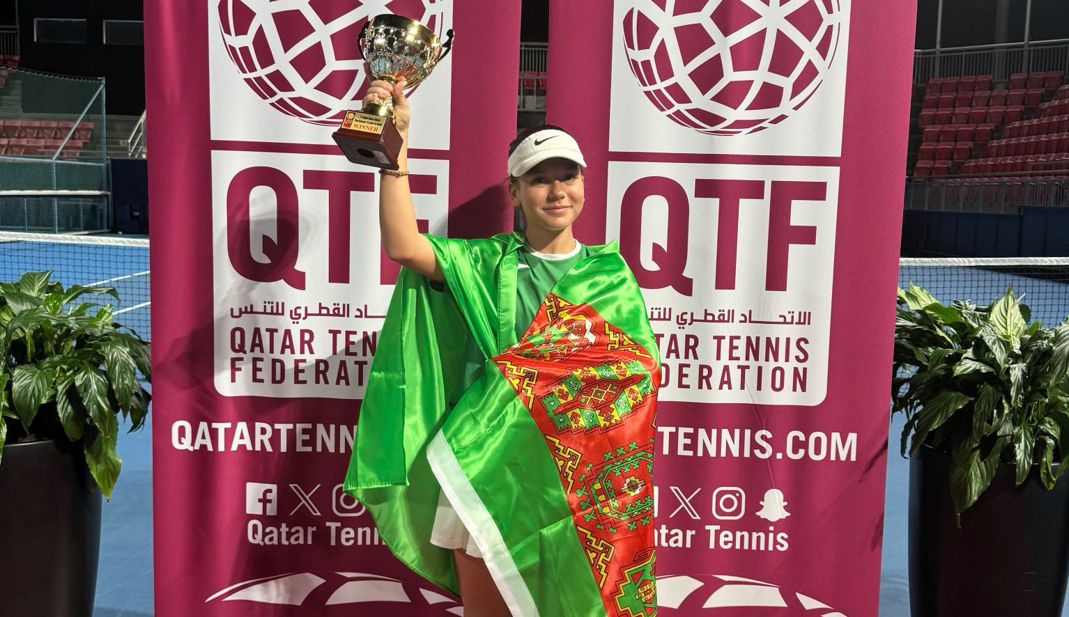 Türkmenistanly tennisçi 14 ýaşa çenli ýetginjekleriň arasynda Katarda geçirilýän ýaryşda kubok eýeledi