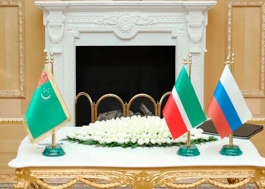 Телефонный разговор между Национальным Лидером туркменского народа, Председателем Халк Маслахаты Туркменистана и главой Республики Татарстан РФ