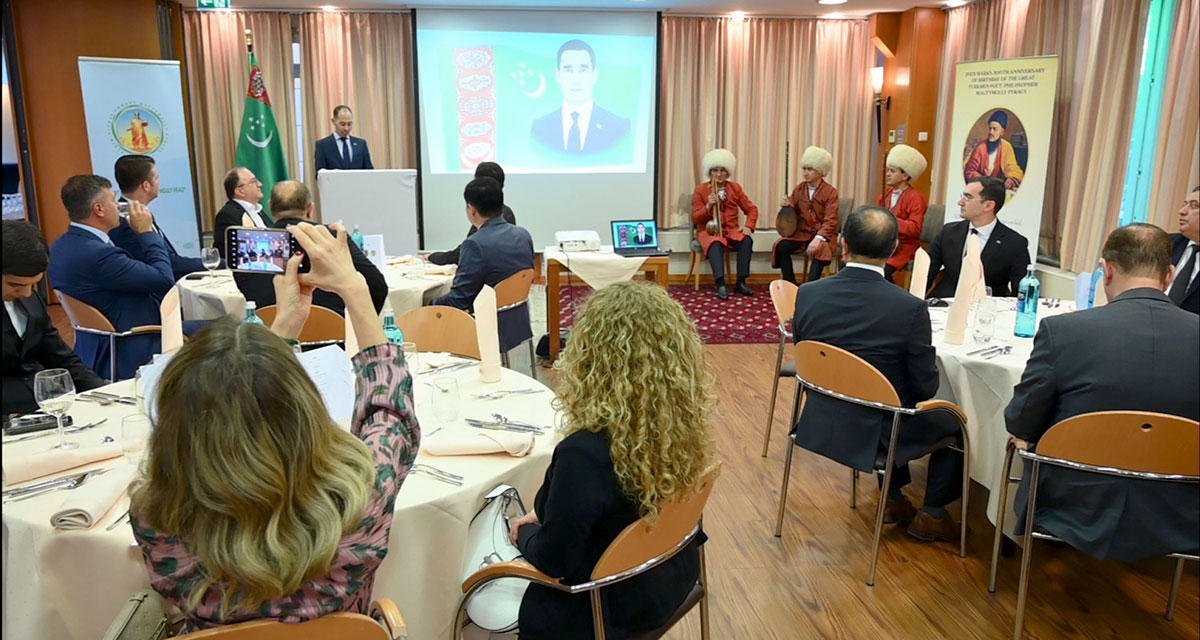 Maýn boýundaky Frankfurt şäherinde Magtymguly Pyragynyň 300 ýyllygyna bagyşlanan çäreler geçirildi