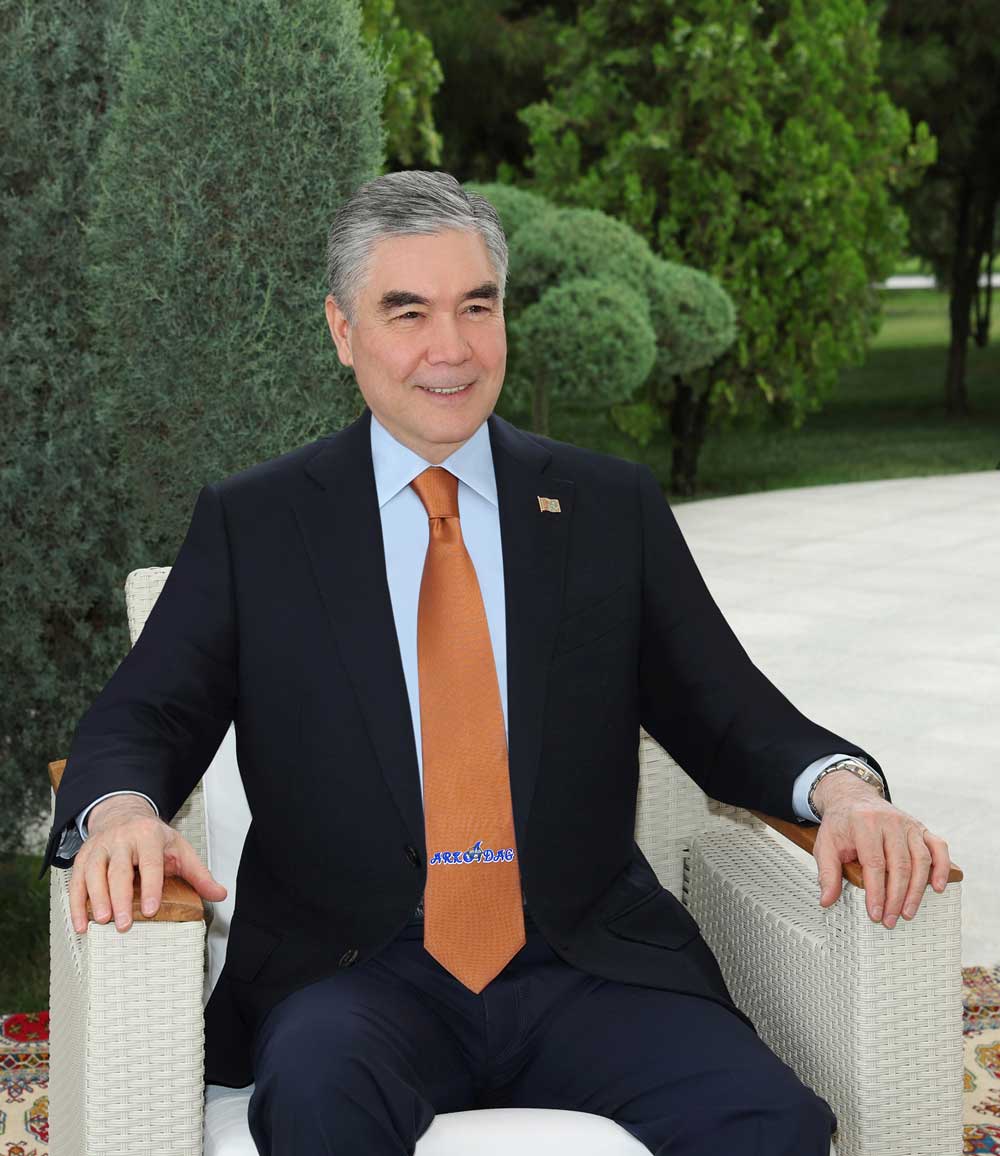 Türkmen halkynyň Milli Lideri, Türkmenistanyň Halk Maslahatynyň Başlygy “Daewoo Engineering & Construction Co., Ltd” kompaniýasynyň ýolbaşçysy bilen duşuşdy