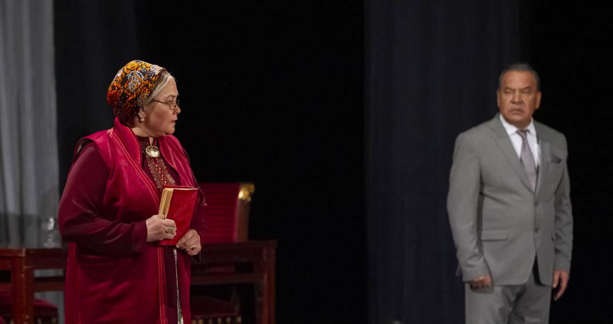 «Worship of the Shrine» is a play about the different fates of women