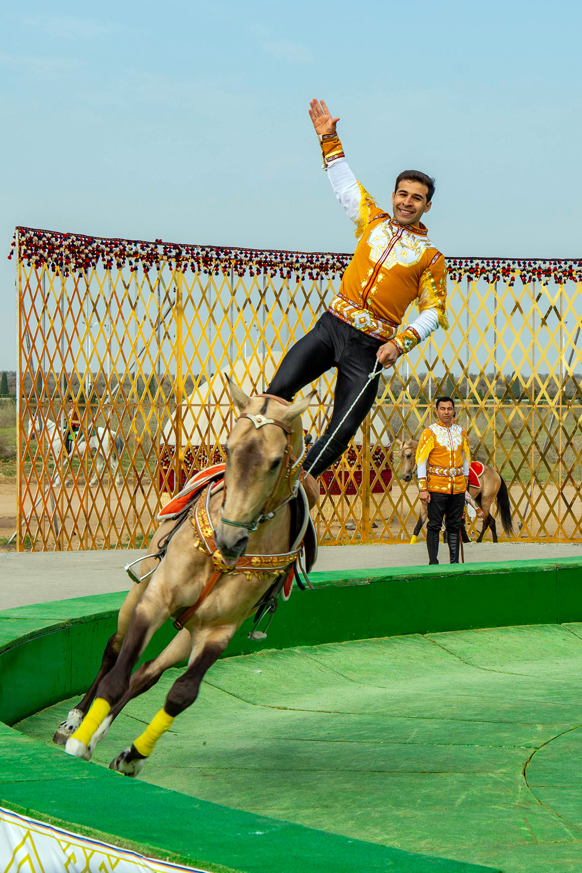 Photo report: the atmosphere of a large turkmen toy at the «Nowruz ýaýlasy»