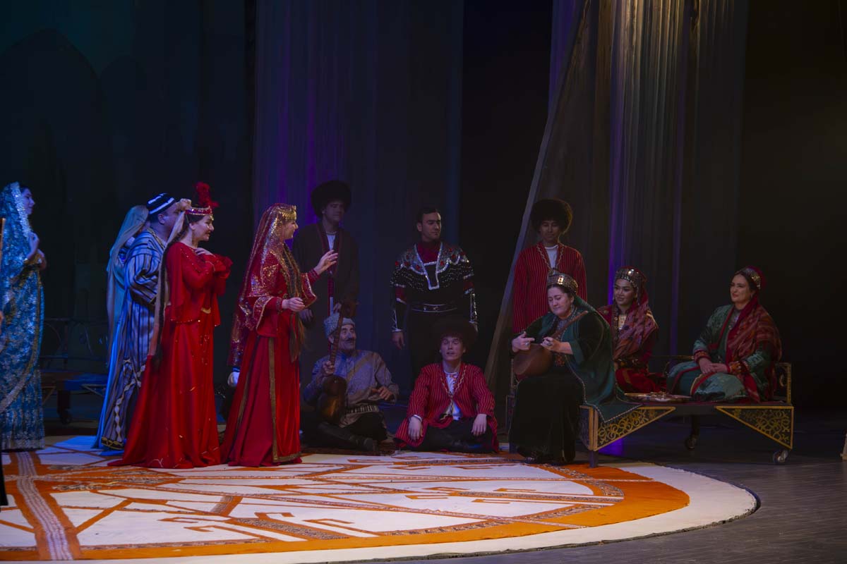 В ознаменование отмечаемого в этом году 30-летия нейтралитета Туркменистана