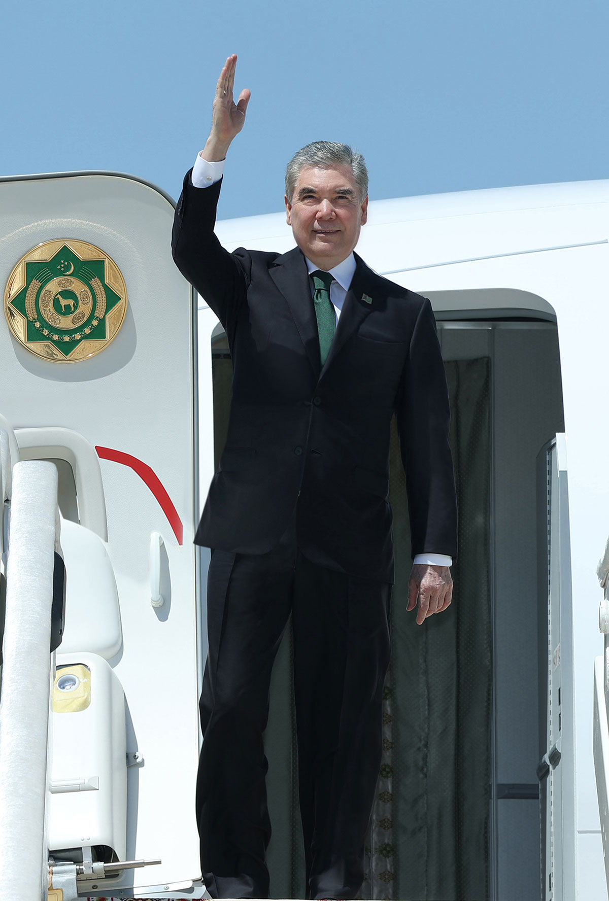 Friendly visit of the Chairman of the Halk Maslahaty of Turkmenistan to the Republic of Kazakhstan started