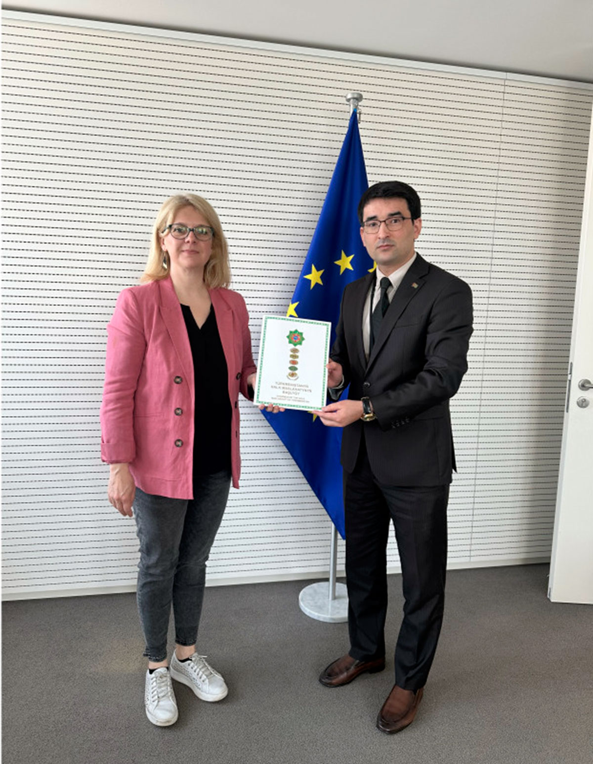 Meeting of the Ambassador of Turkmenistan to Belgium with the Diplomatic Adviser to the President of the European Parliament