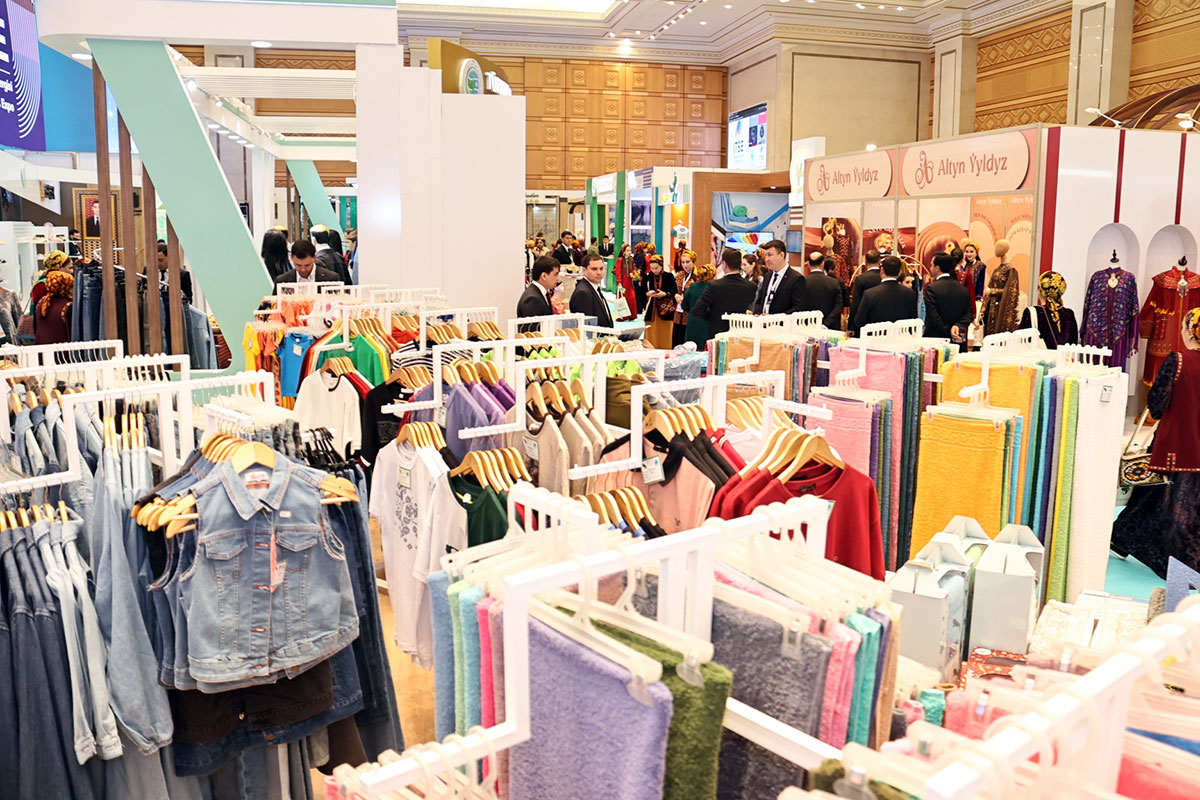 Türkmenistan halkara söwda we hyzmatlar ulgamynda hyzmatdaşlygy ösdürýär