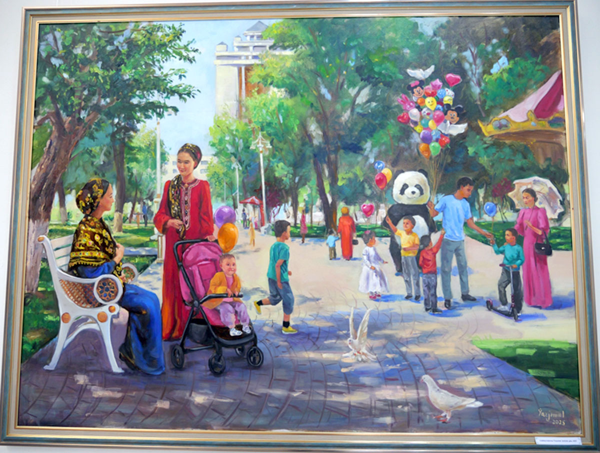 For the country's national holiday - works of artists about peace