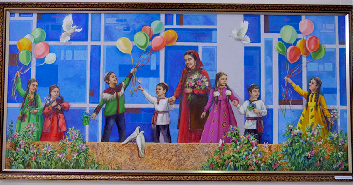 For the country's national holiday - works of artists about peace