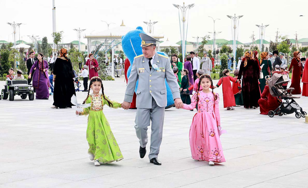 Aşgabatda «Şapak» seýilgähiniň açylyş dabarasy boldy