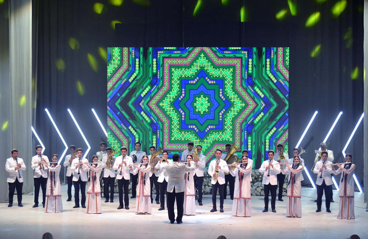 The Lebap velayat special art school celebrates its 50th anniversary