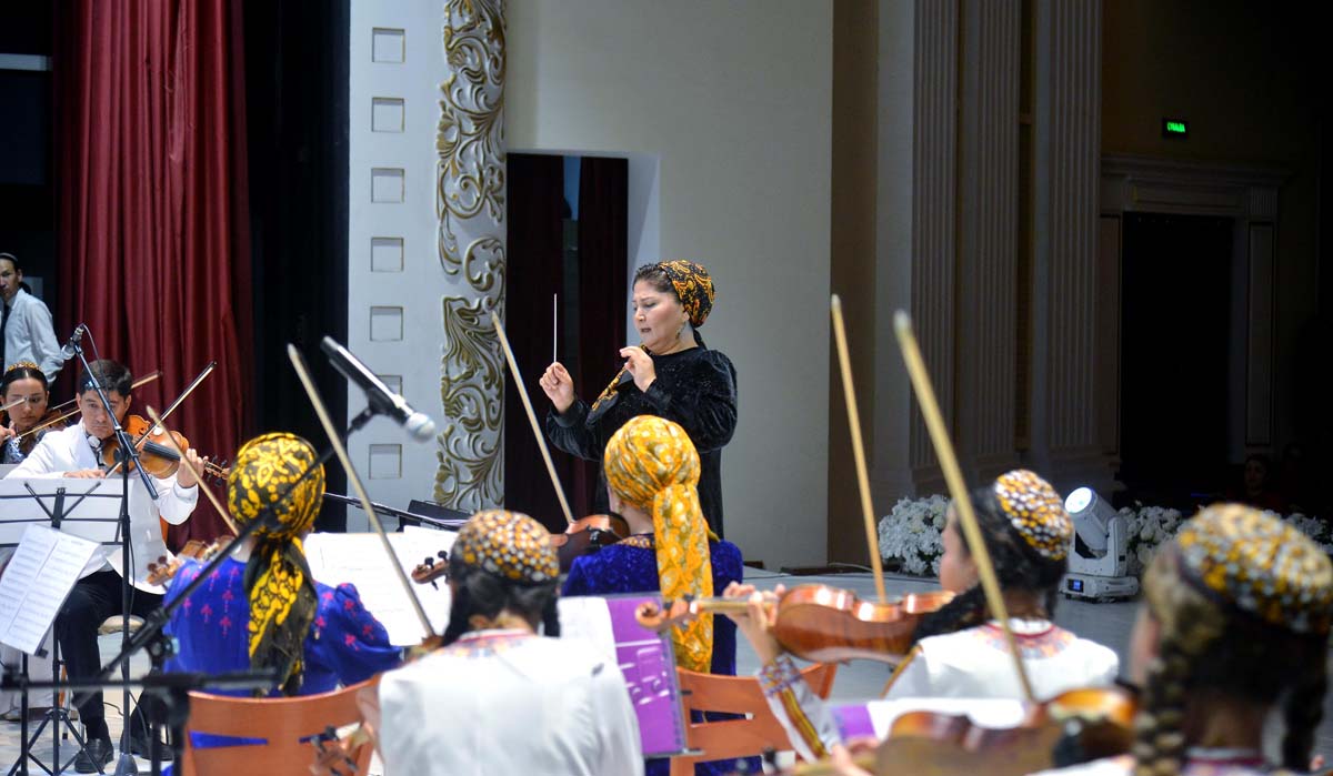 The Lebap velayat special art school celebrates its 50th anniversary