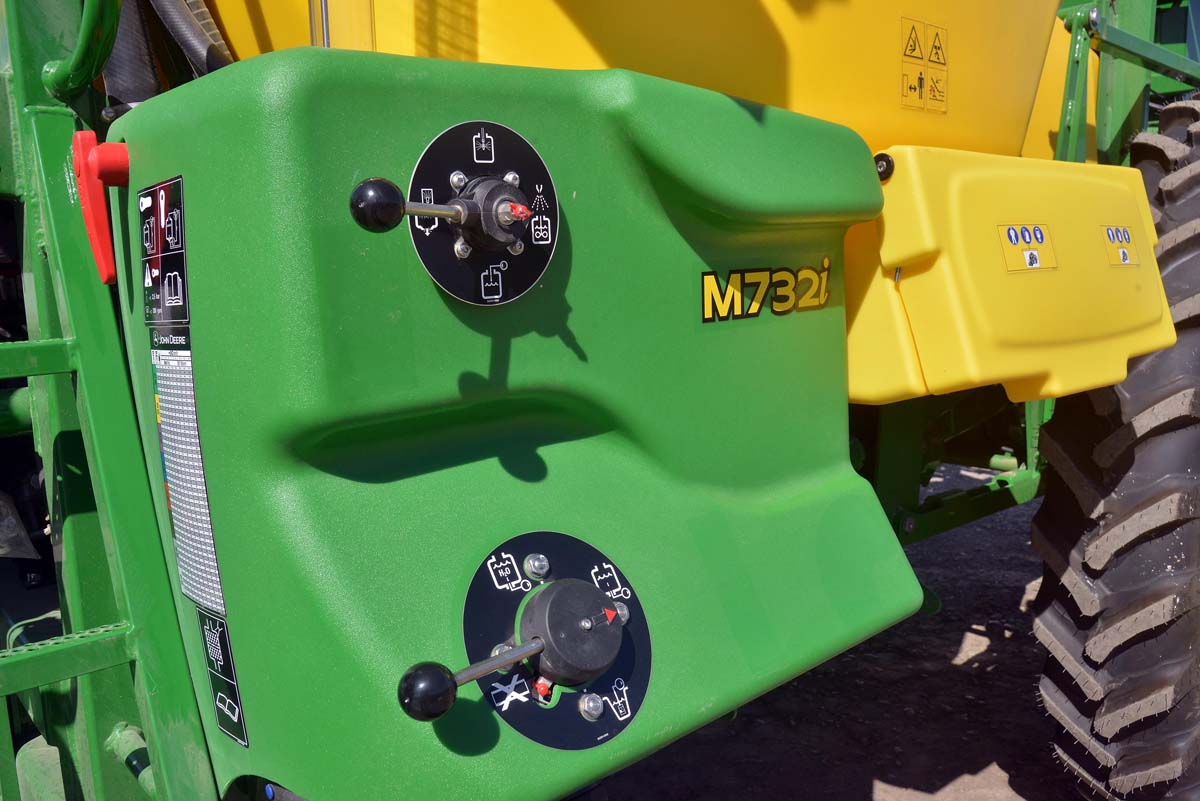 A new batch of agricultural machinery arrived in Turkmenistan